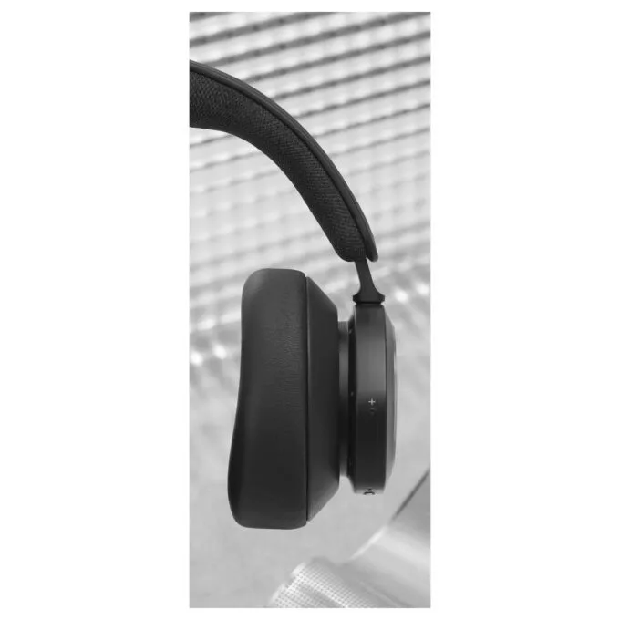 Bang & Olufsen Beoplay Portal Wireless Gaming Headphone schwarz — image 22