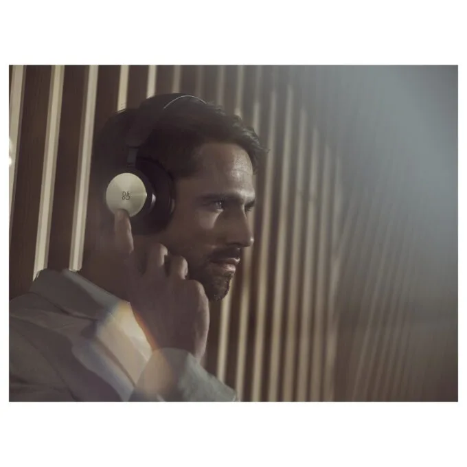 Bang & Olufsen Beoplay Portal Wireless Gaming Headphone schwarz — image 6