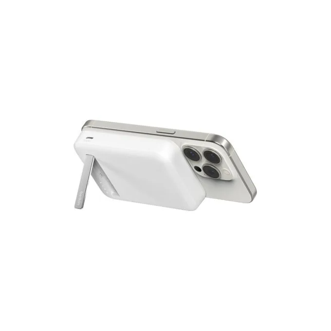 Belkin BoostCharge Pro Magnetische Powerbank Qi2 8K. white — image 2
