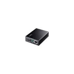 Cudy Fiber Media Converter SFP Slot to Gigabit Ethernet RJ45 with PoE - MC220P - SFP Slot to Gigabit Ethernet RJ45 with PoE