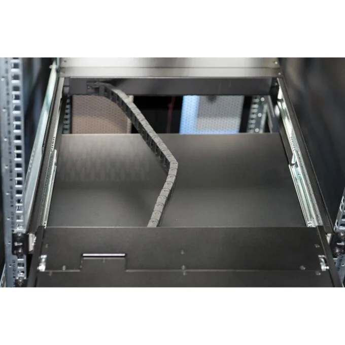 DIGITUS Modular Console 19'HD LCD, 8-port VGA KVM, German — image 6