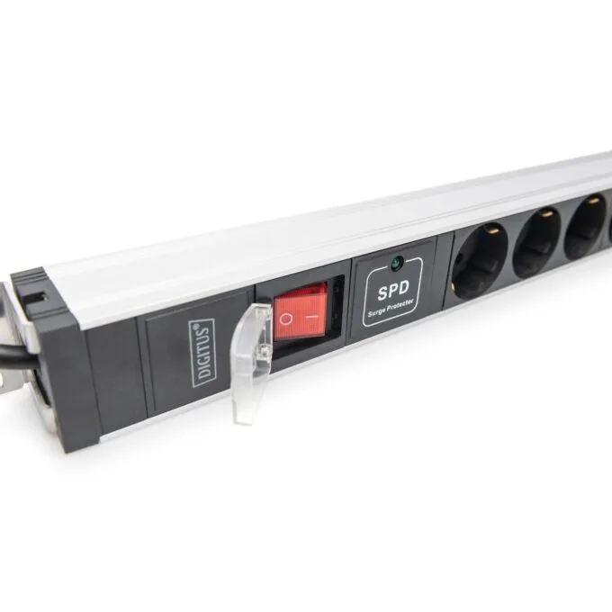 DIGITUS PDU - 1HE Vertical, 12xSchuko 230V 16A, Black — image 4