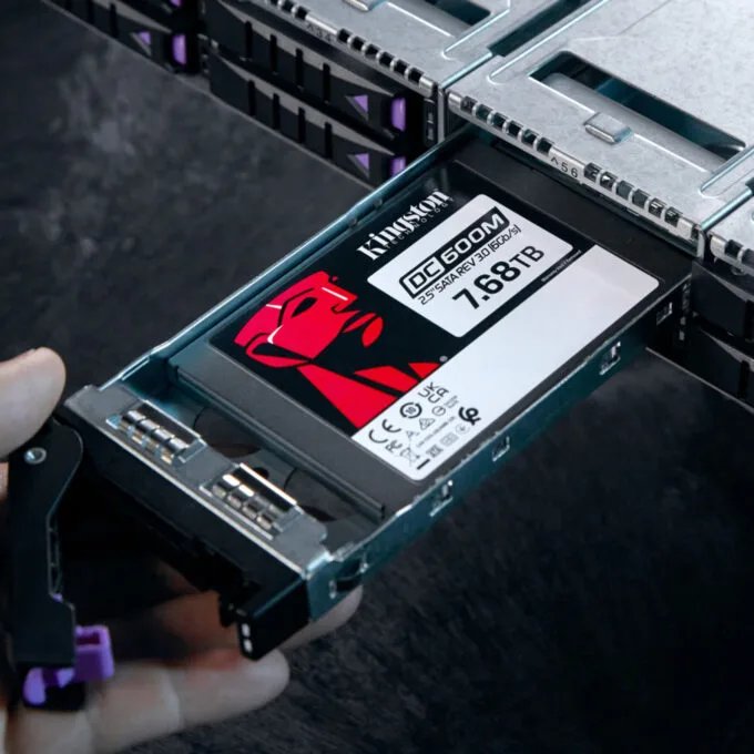 Kingston DC600M SEDC600M - Enterprise Data Center SSD - 7.68TB, 2.5in SATA III 6Gb/s, 3D TLC, Power-Loss Protection — image 7