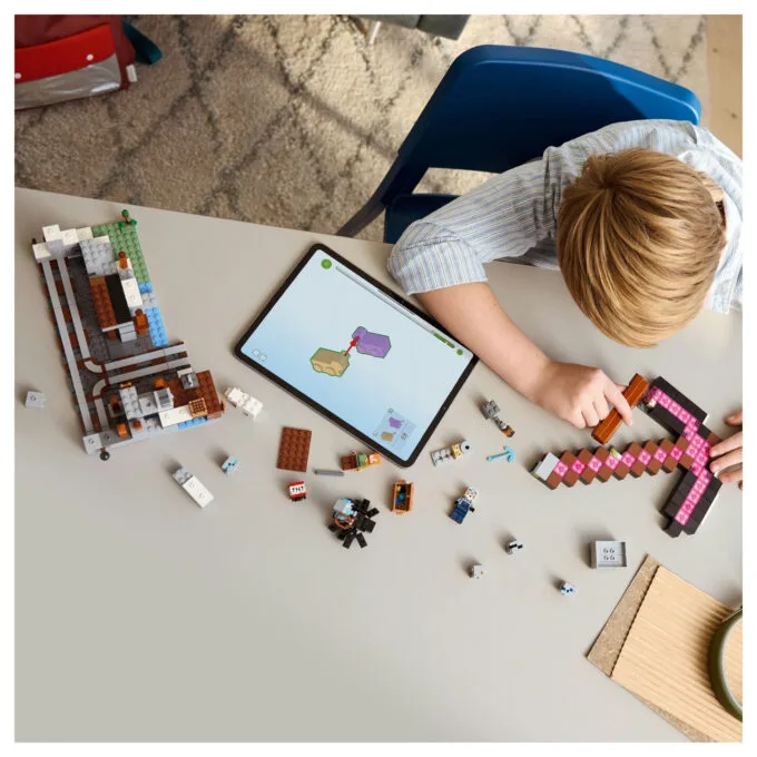 LEGO 21277 Minecraft Die Spitzhackenmine — image 27