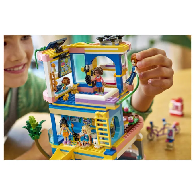 LEGO 42689 Friends Heartlake City Freundschafts-Clubhaus — image 20