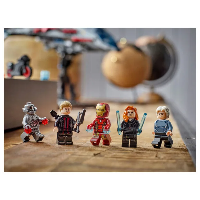 LEGO 76325 Marvel Super Heroes Avengers: Age of Ultron Quinjet — image 16