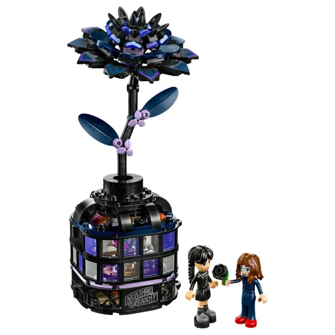 LEGO 76784 Wednesday Schwarze Dahlie — image 2