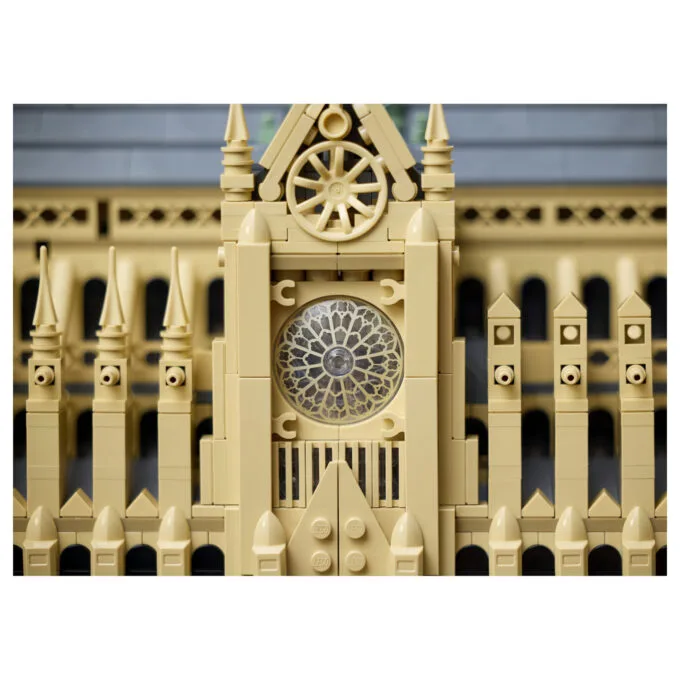 LEGO Architecture Notre-Dame de Paris 21061 — image 20