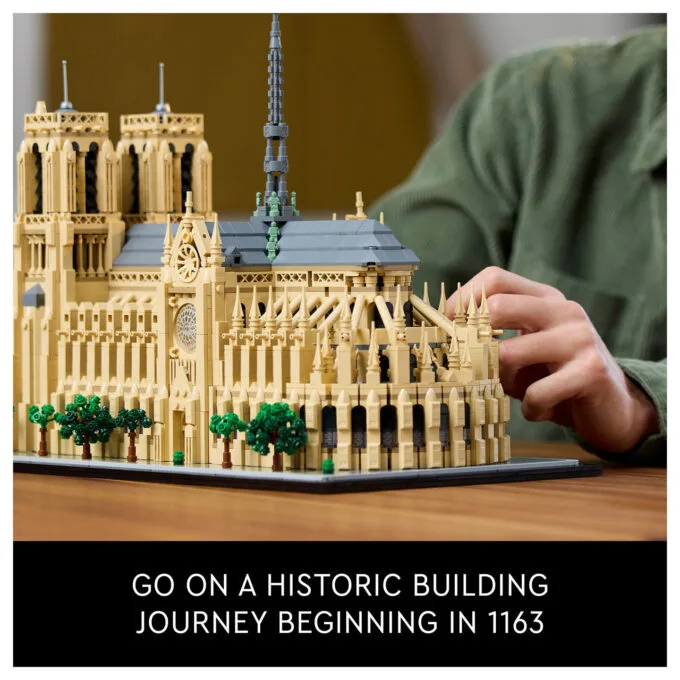 LEGO Architecture Notre-Dame de Paris 21061 — image 31