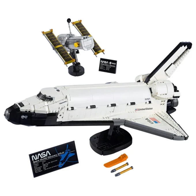 LEGO Creator Expert - NASA-Spaceshuttle Discovery — image 2
