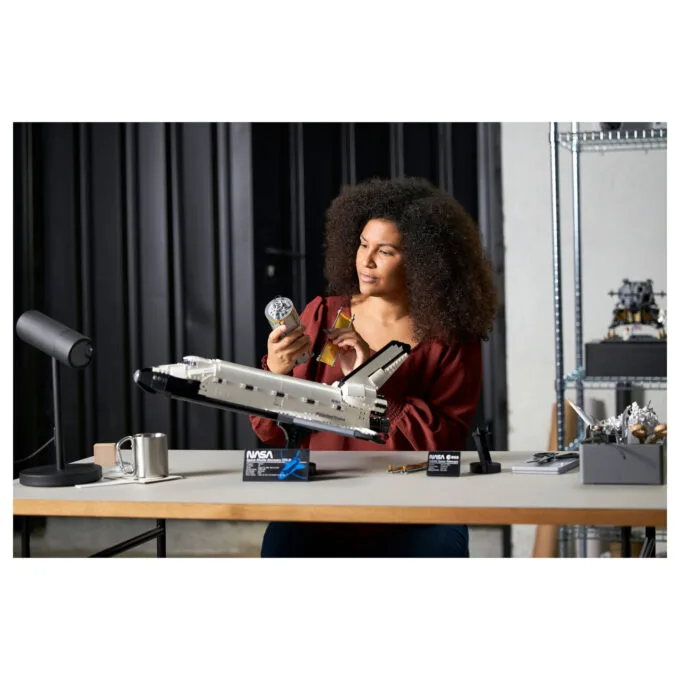 LEGO Creator Expert - NASA-Spaceshuttle Discovery — image 5