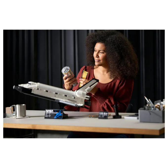 LEGO Creator Expert - NASA-Spaceshuttle Discovery — image 52