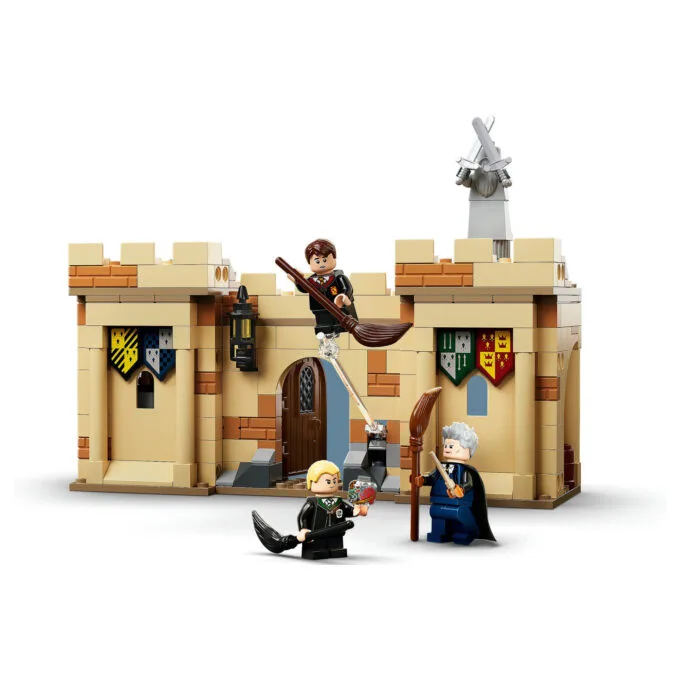 LEGO Harry Potter Hogwarts Erste Flugstunde 76395 — image 3