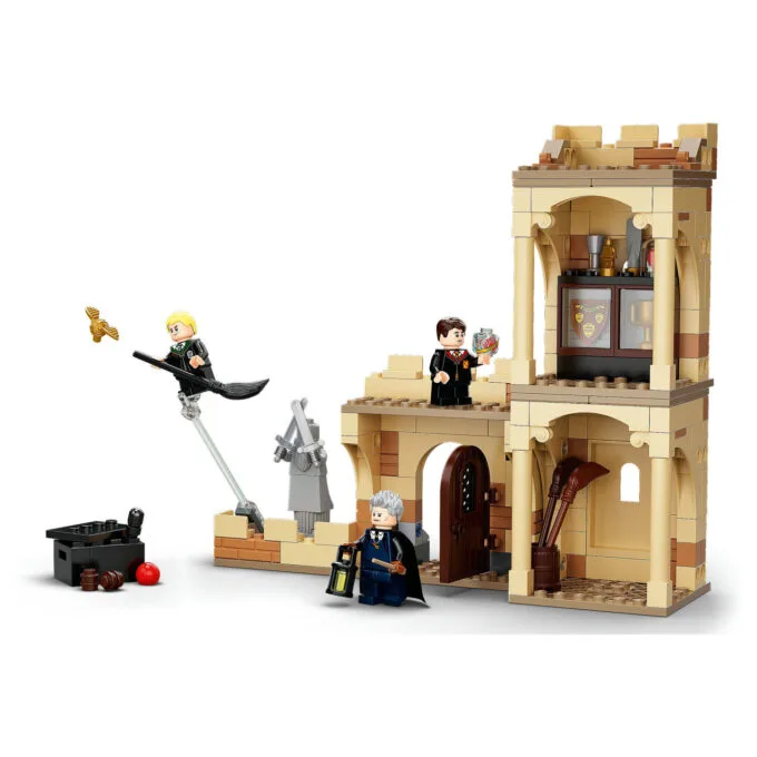 LEGO Harry Potter Hogwarts Erste Flugstunde 76395 — image 4