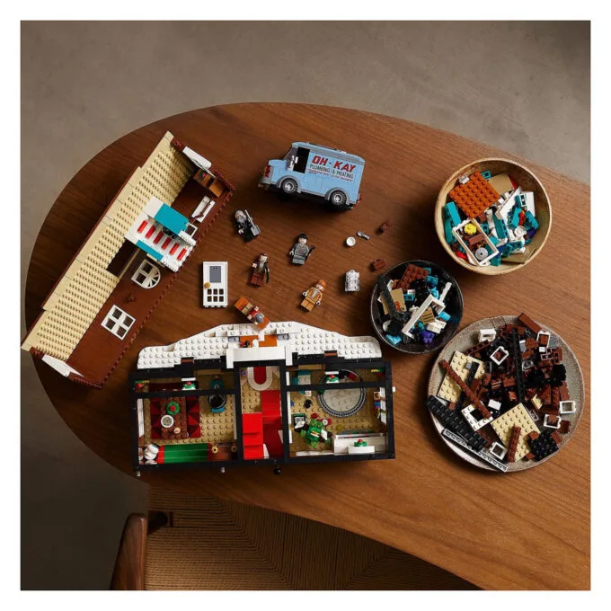 LEGO Ideas 21330 Home Alone — image 11