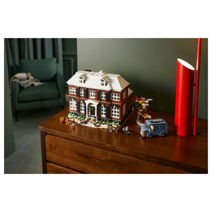LEGO Ideas 21330 Home Alone — image 16