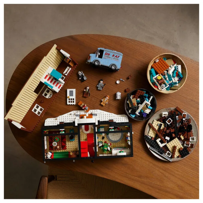 LEGO Ideas 21330 Home Alone — image 33