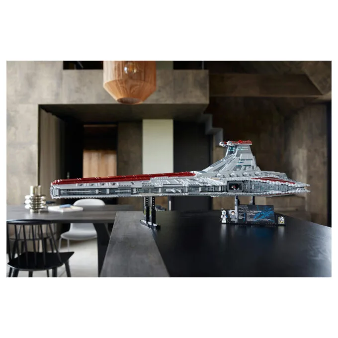 LEGO Star Wars Republikanischer Angriffskreuzer der Venator-Klasse 75367 — image 18