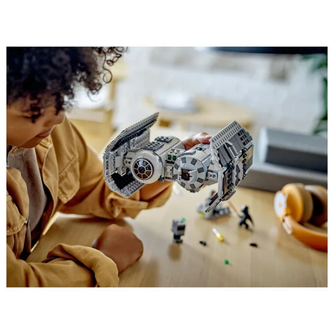 LEGO Star Wars TIE Bomber — image 25