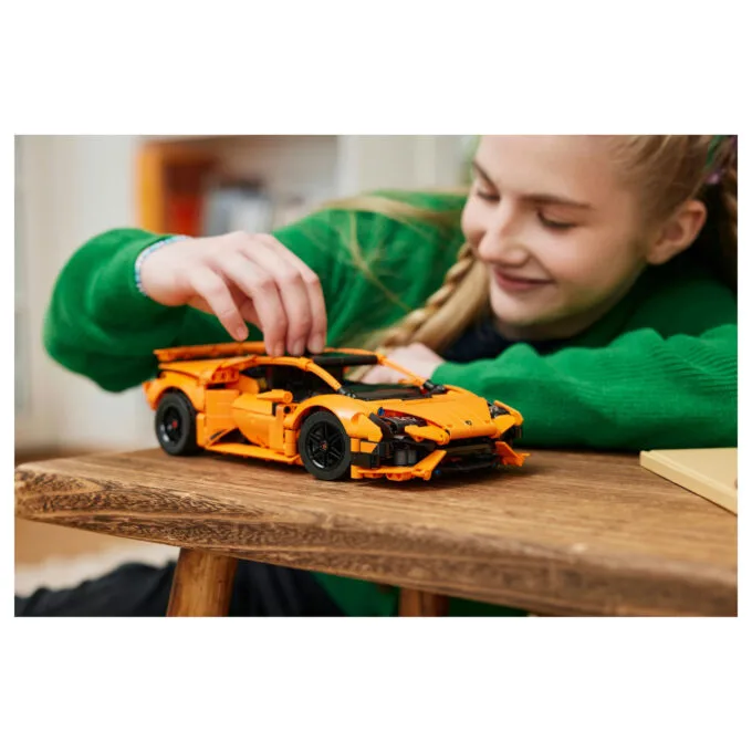 LEGO Technic 42196 Lamborghini Huracán Tecnica Orange — image 21