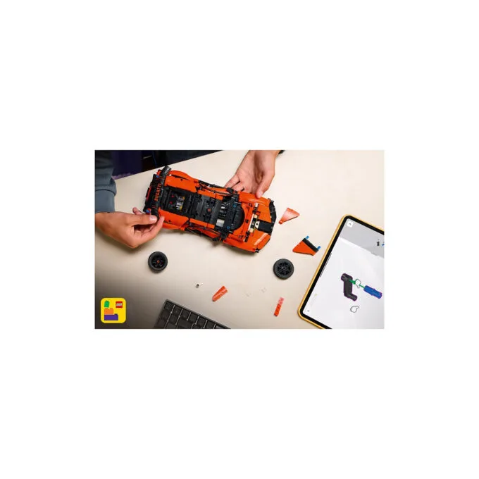 LEGO Technic 42222 Bugatti Chiron Pur Sport Hypercar — image 11