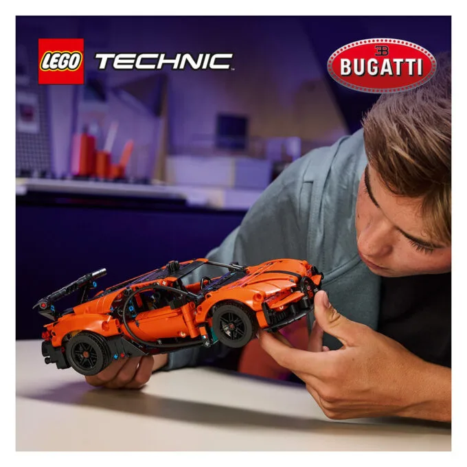 LEGO Technic 42222 Bugatti Chiron Pur Sport Hypercar — image 16