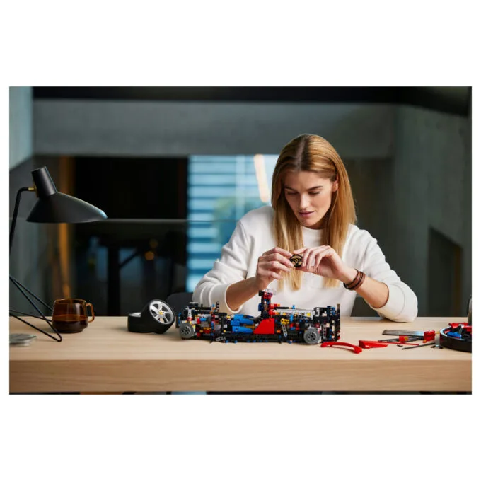 LEGO Technic Ferrari Daytona SP3 42143 — image 21