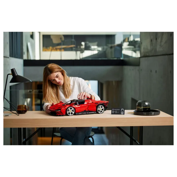 LEGO Technic Ferrari Daytona SP3 42143 — image 4