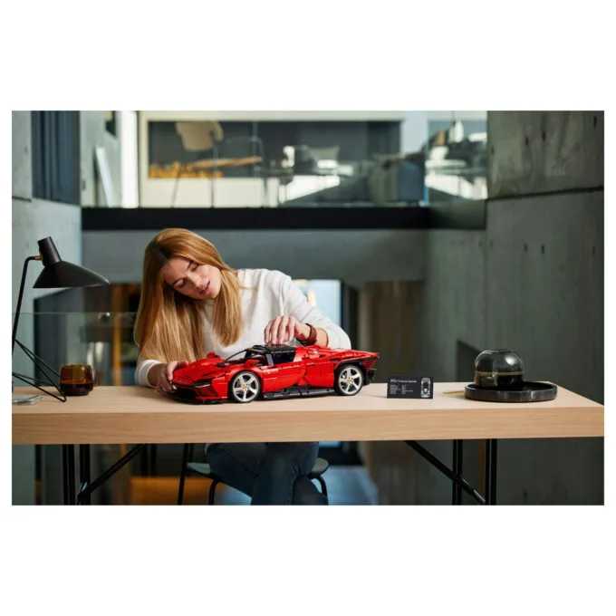 LEGO Technic Ferrari Daytona SP3 42143 — image 5