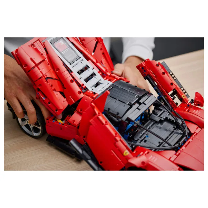 LEGO Technic Ferrari Daytona SP3 42143 — image 46