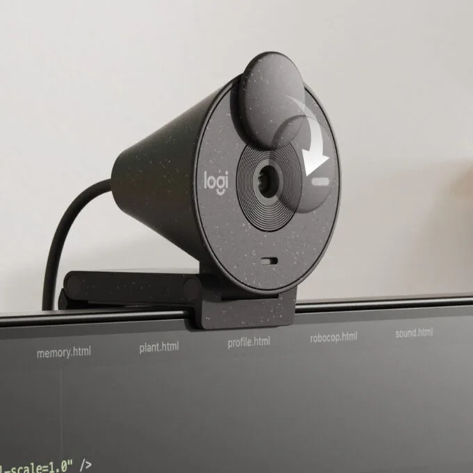 Logitech Brio 305 1080p Full HD USB-C Webcam with Privacy Shutter — image 4