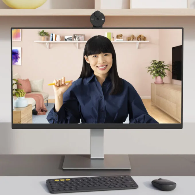 Logitech Brio 305 1080p Full HD USB-C Webcam with Privacy Shutter — image 5
