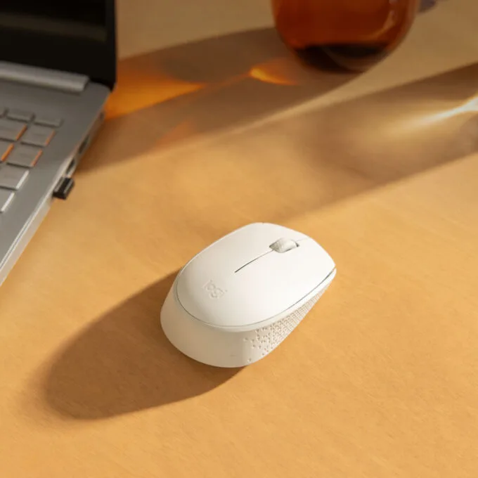 Logitech M171 Wireless Mouse - 910-006867 - RF Nano Receiver, Ambidextrous, White — image 2