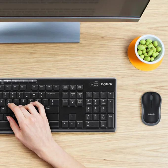 Logitech MK270 Wireless Combo - MK270 - Swiss CH QWERTZ, Black, Full-size Keyboard & 2.4GHz Optical Mouse — image 2