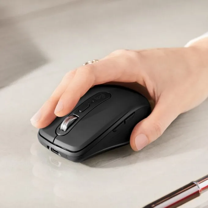 Logitech MX Anywhere 3 - MX Anywhere 3 - Graphite, Bluetooth + USB-C Cable, 4000 DPI — image 2
