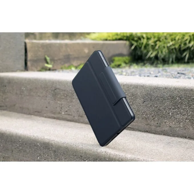 Logitech Rugged Combo 3 for iPad Gen. 7/8 - Classic Blue - Education — image 3