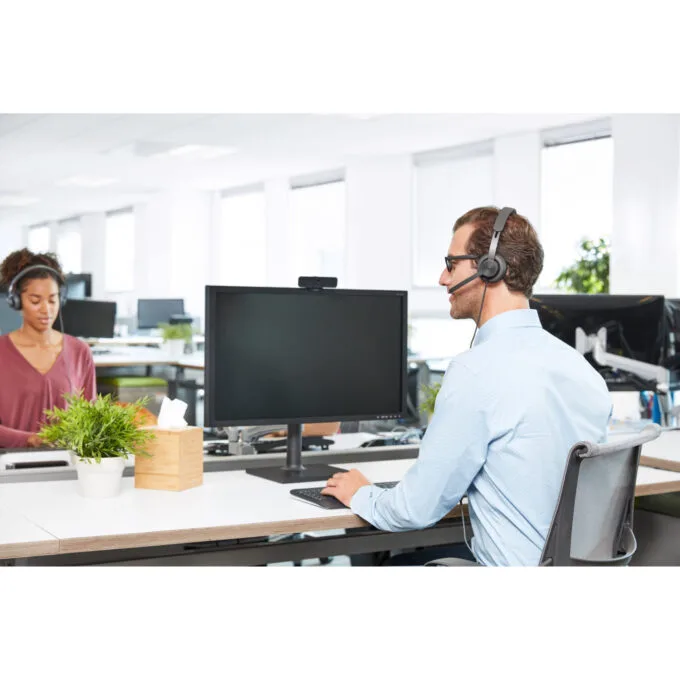 Logitech Zone Wired USB-C On-Ear Headset Graphite Teams Certified — image 12