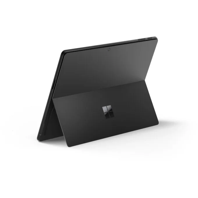 Microsoft Surface Pro 11 - C12 - Black, 13-inch PixelSense, Snapdragon X Elite 3.4GHz, 16GB RAM, 1TB, Windows 11 Pro — image 3