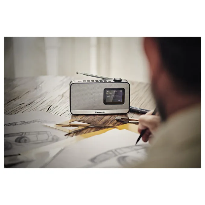 Panasonic RF-D15EG Tragbares DAB-Radio 3 Watt silver — image 5