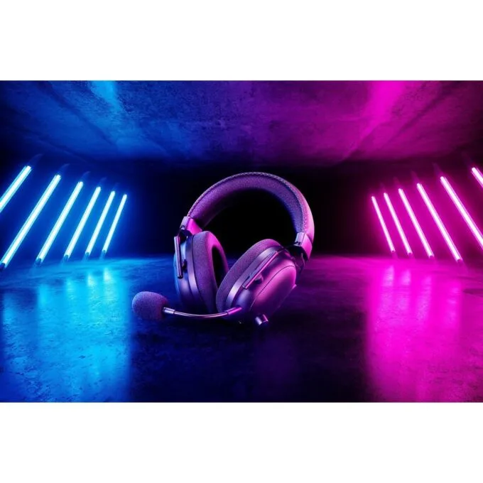 Razer BlackShark V2 Pro - V2 Pro - Black, Wireless, Over-Ear Gaming Headset — image 2