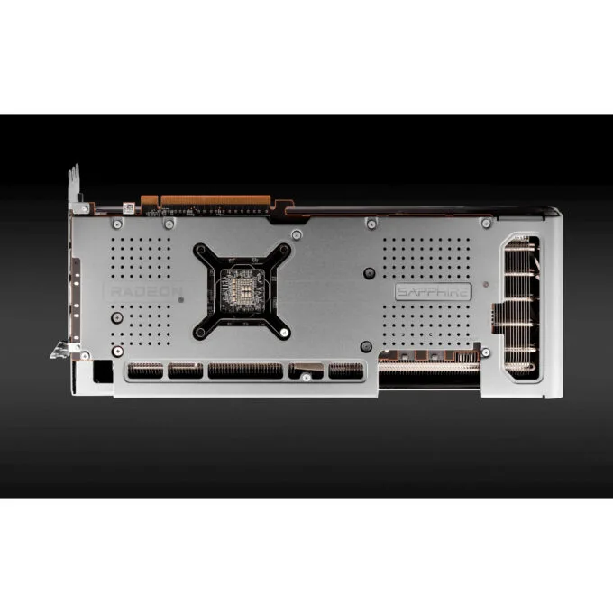 Sapphire NITRO+ Radeon RX 7700 XT - 12GB GDDR6 - Tri-X 3-Fan, 2599 MHz Boost — image 6