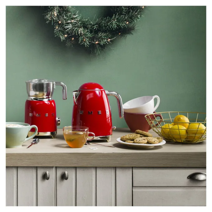 SMEG KLF03RDEU Wasserkocher Rot — image 9