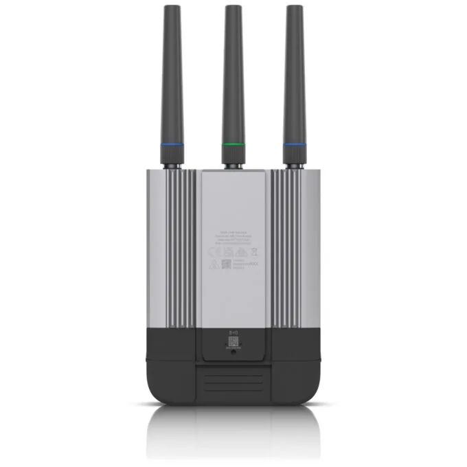 Ubiquiti UniFi UMR-Industrial - Cat 4 LTE Industrial Router - Black/Grey, PoE, GPS, NanoSIM, 2x GigE, 2.4 GHz Wi-Fi — image 2