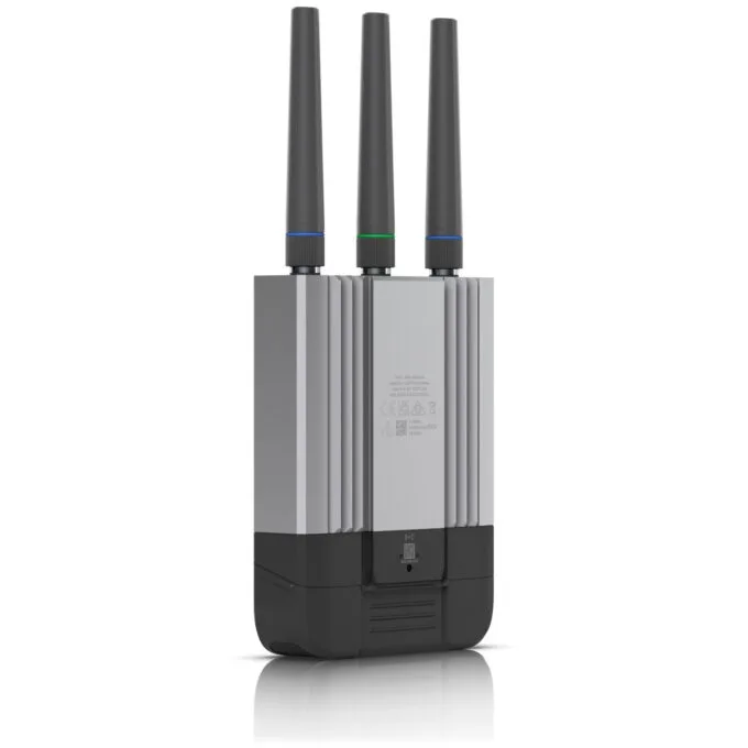 Ubiquiti UniFi UMR-Industrial - Cat 4 LTE Industrial Router - Black/Grey, PoE, GPS, NanoSIM, 2x GigE, 2.4 GHz Wi-Fi — image 4