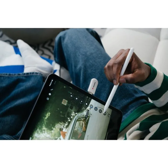 Verbatim 128GB Plectra USB-C 3.2 Gen 1 Flash Drive White - 30229 — image 10