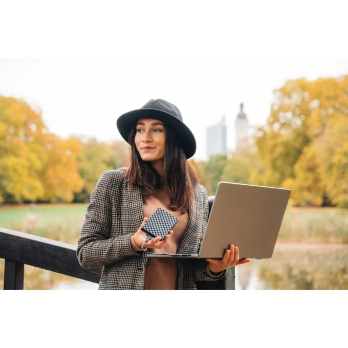 Verbatim Store 'n' Go 2TB 2.5" USB 3.0 Portable HDD Black — image 5