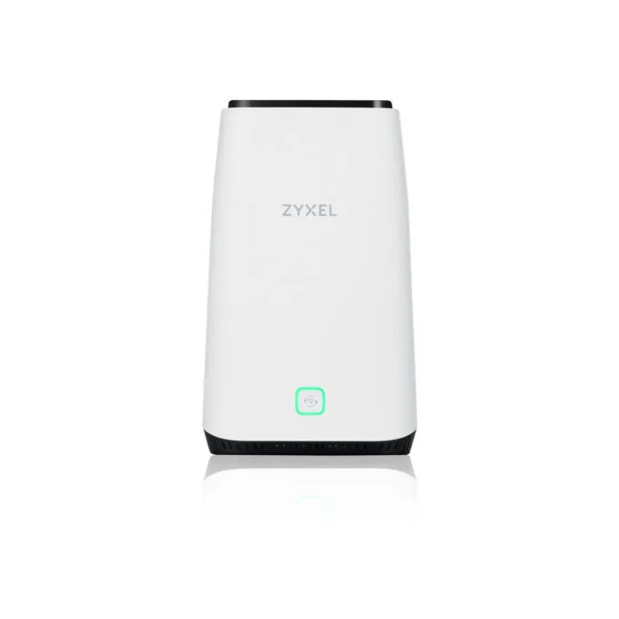 Zyxel FWA510 Indoor 5G - FWA510 - Black/White, Tri-band Wi-Fi 6, 2 LAN, USB 3.0, Tabletop Router — image 3