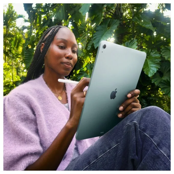 13 Apple iPad Air 13 M4 Wi-Fi + Cellular 128GB — image 8