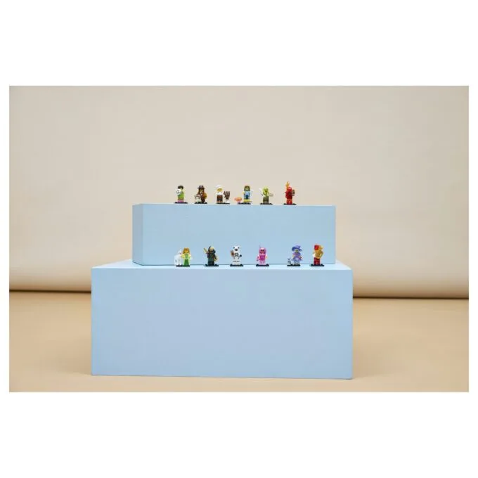 71052 LEGO 71052 Minifigures TBA — image 16