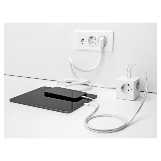 Delock Steckdosenwürfel mit Verlängerungskabel 3-fach mit Kindersicherung und USB PD 3.0 Ladegerät 20 W. 1.5 m Kabel.... — image 24